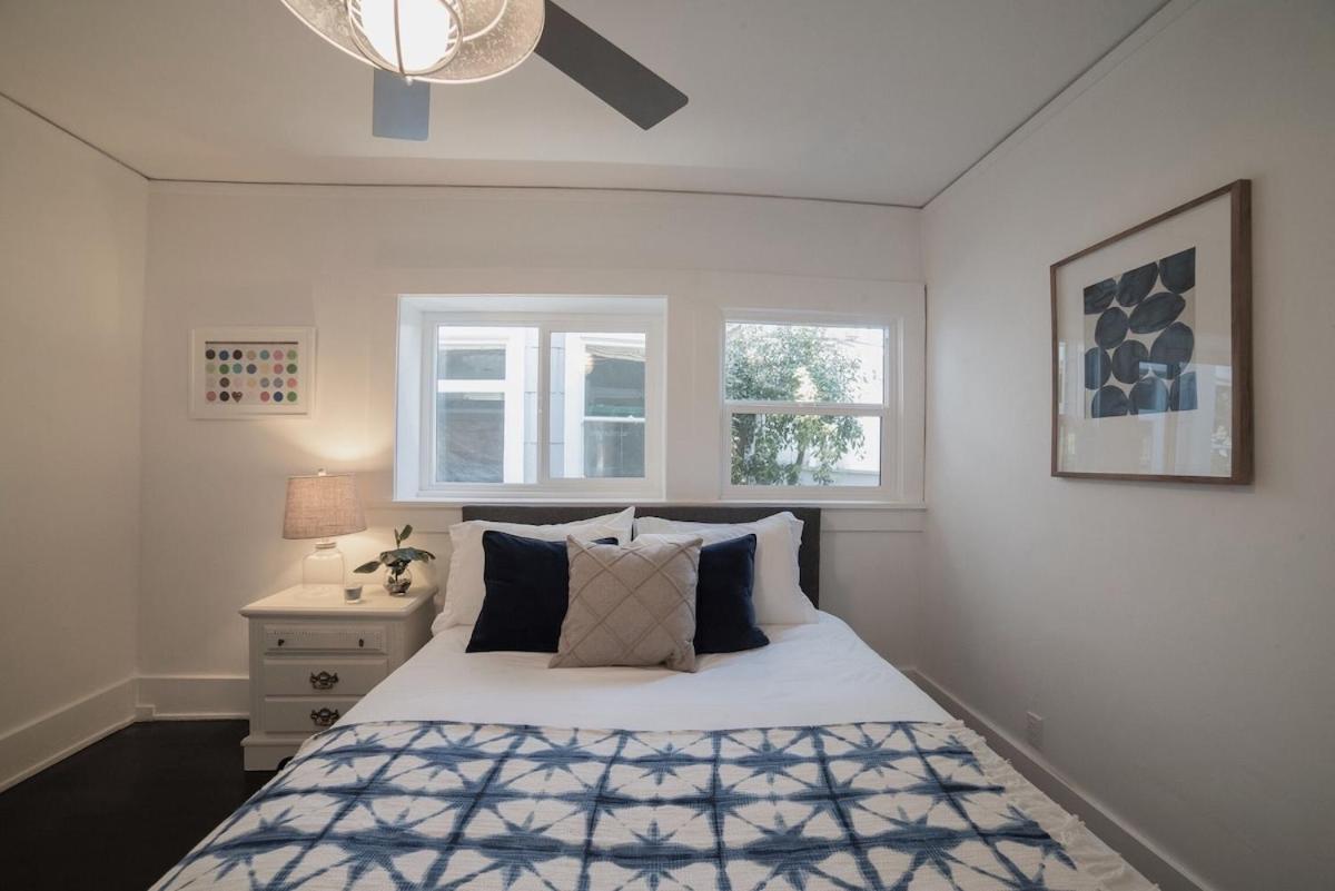 Renovated Venice Craftsman - Prime Location! Holiday home Los Angeles